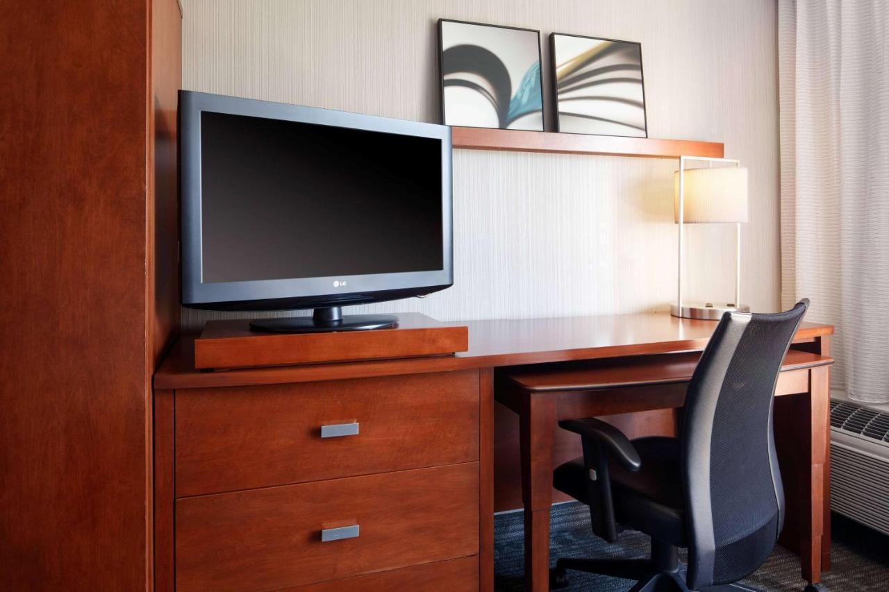 Sonesta Select Raleigh Durham Airport Моррисвилл Экстерьер фото