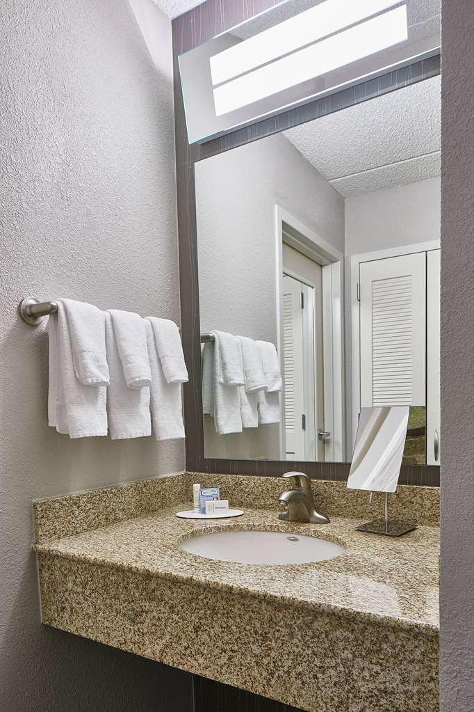Sonesta Select Raleigh Durham Airport Моррисвилл Экстерьер фото